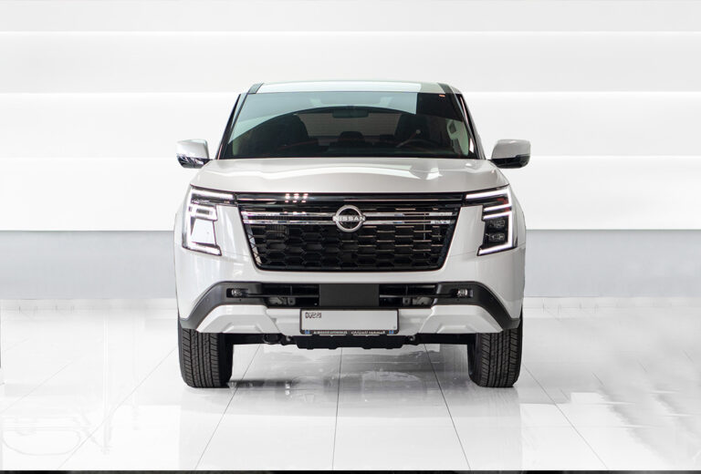 Nissan Patrol Weiß