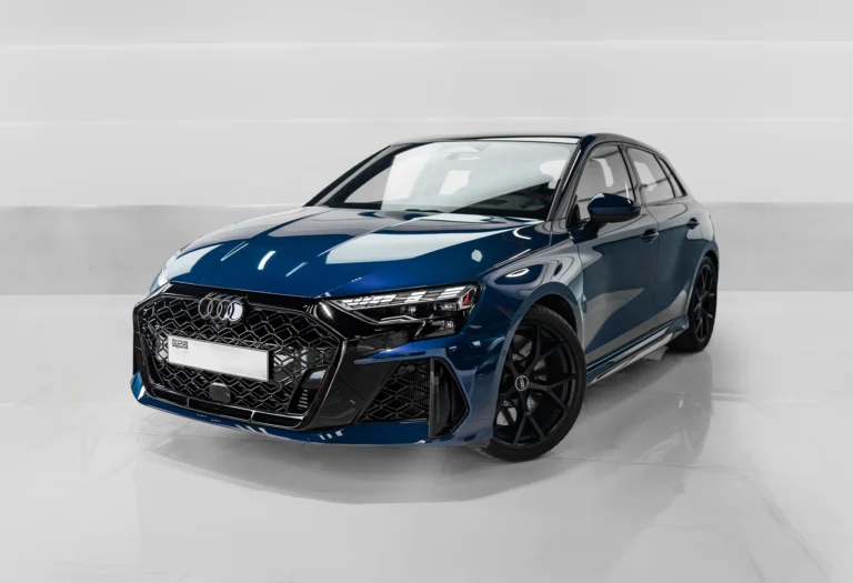Audi RS 3 Blau