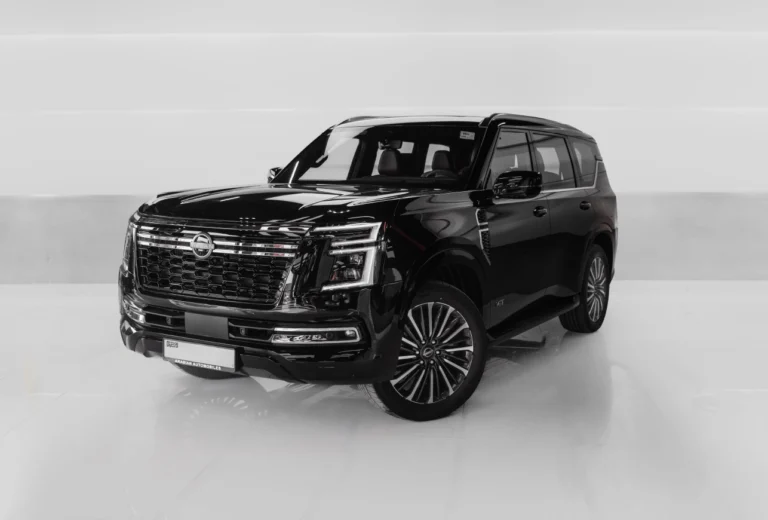 Nissan Patrol Platinum Schwarz